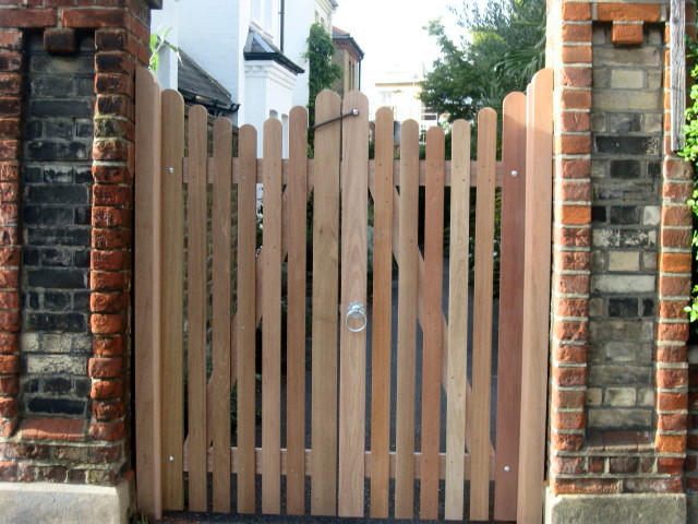 Maranti Palisade Gates