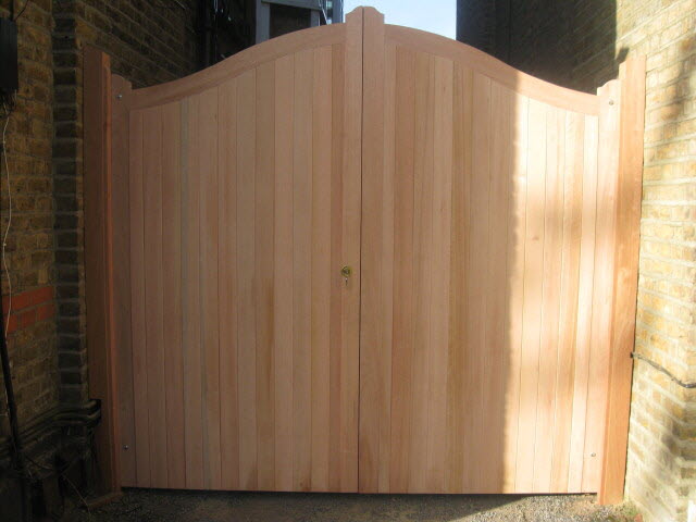 Meranti Tounge and Groove gate