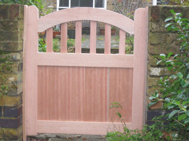 Meranti Tounge and Groove gate